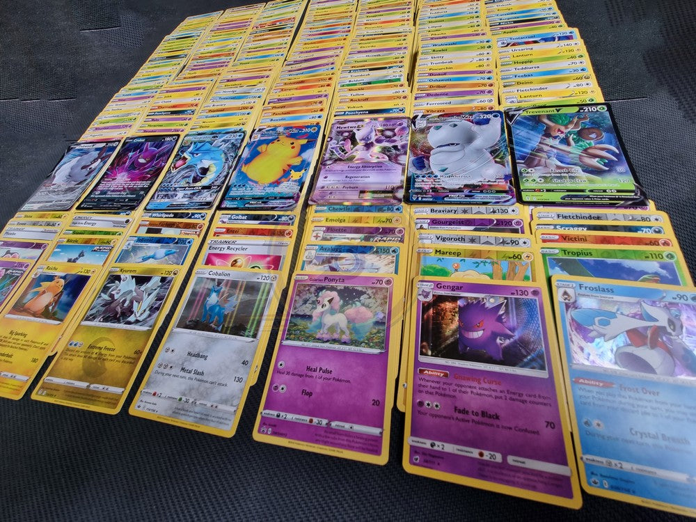 200 Cards Power Bundle | 2x Ultra Rare V | 24x Rare/Holo/Shiny image 5